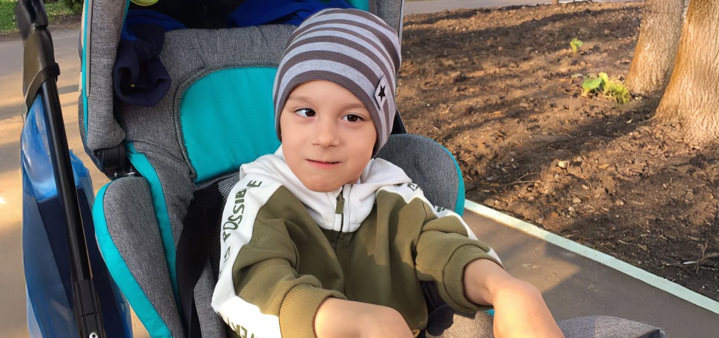 Близнецы мечтают пойти в поход