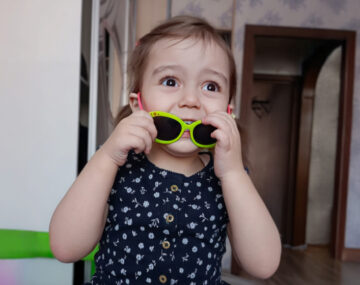 Мама, это мы